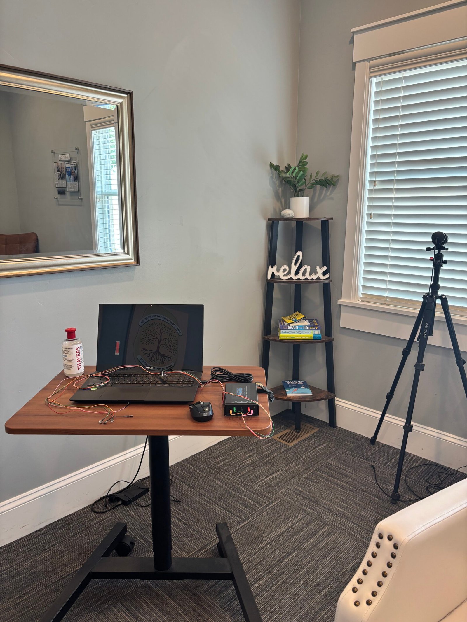 Clear Mind Utah treatment room with IASIS Microcurrent Neurofeedback equipment in American Fork Utah